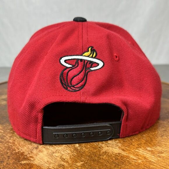 Adidas NBA Hat Miami Heat Snapback Baseball Cap Red Black Wool Blend Embroidered - Picture 3 of 13
